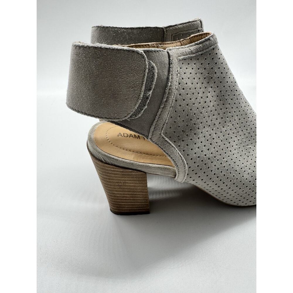 Adam Tucker Rowan Leather Perforated Stacked Heel Sandals Open Toe Gray Size 8 - Picture 4 of 10